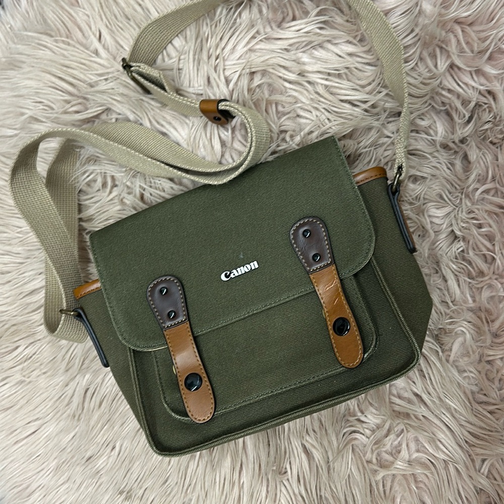 Canon Camera Bag 6520